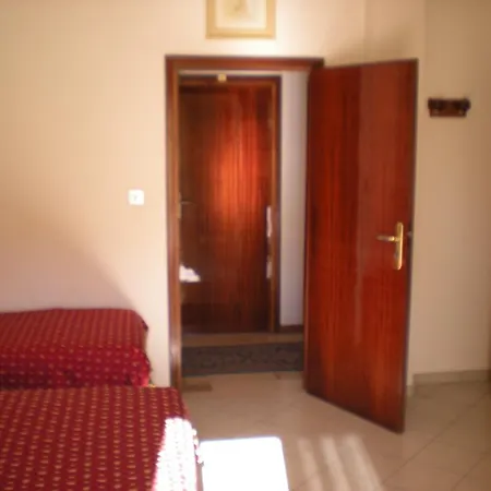 Hotel Dinosauro 2*