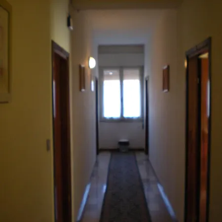 Hotel Dinosauro 2*